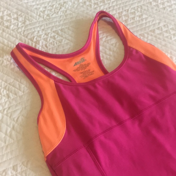 Work out Tank Top. - Picture 1 of 4